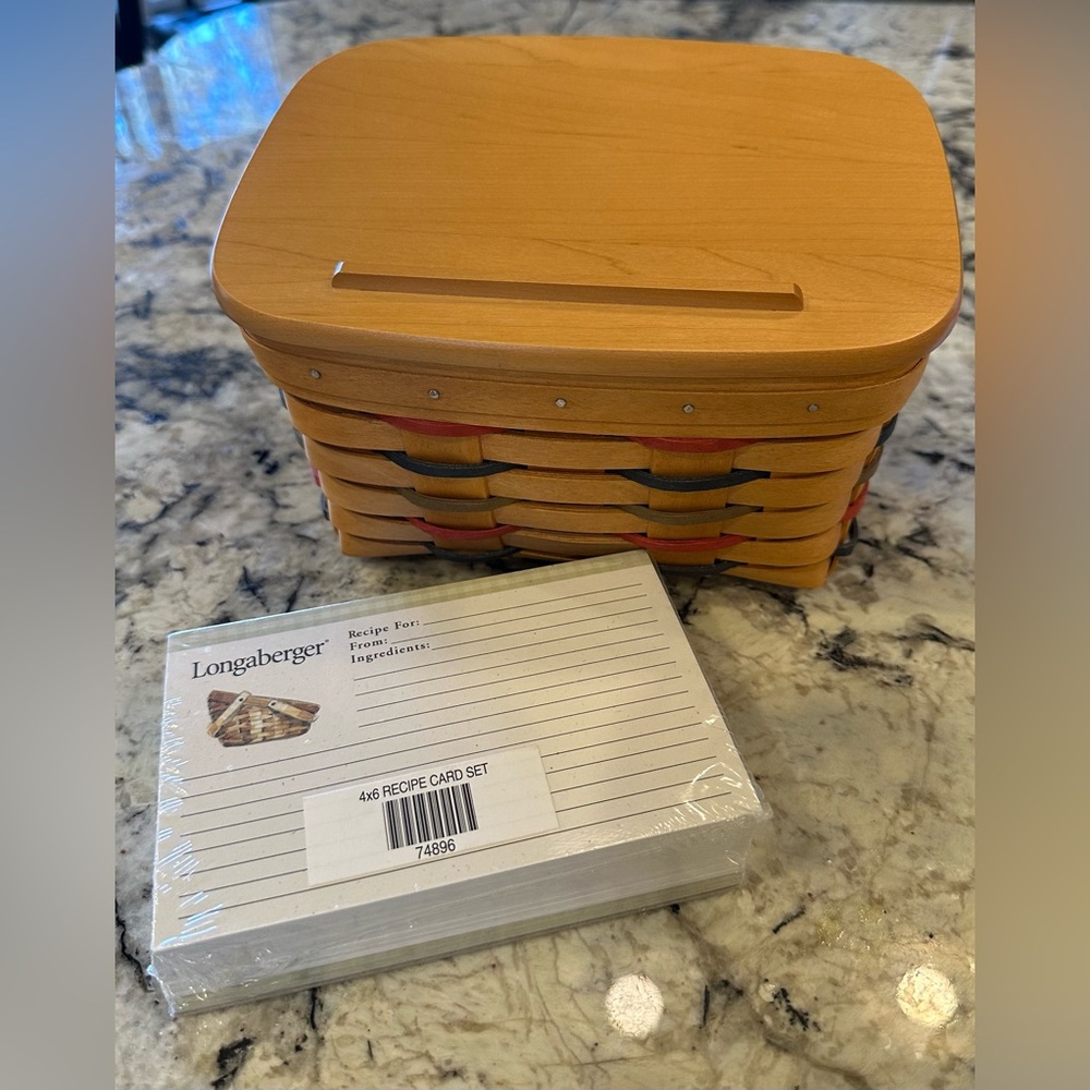 EUC Large Longaberger Recipe Basket with Lid, Protector, & NIP 4x6 Recipe Cards